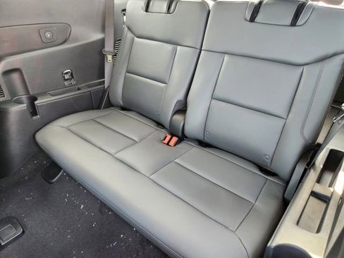 New 2026 Ford Explorer Active w/ Active Comfort Package image 30