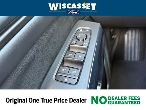 Used 2024 Nissan Pathfinder SV image 21