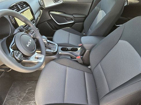 New 2025 Kia Soul S image 9