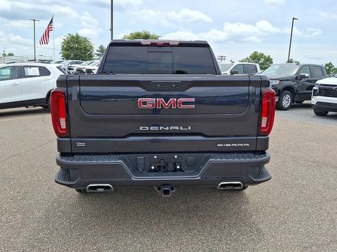 Used 2023 GMC Sierra 1500 Denali w/ Denali Reserve Package AWD/4WD image 8