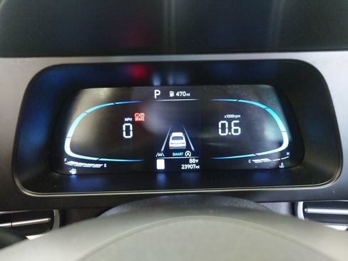 Certified 2024 Hyundai Elantra SE FWD image 16