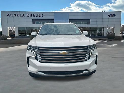 Used 2021 Chevrolet Suburban High Country w/ Premium Package AWD/4WD image 2