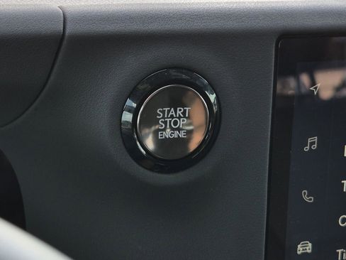 Used 2025 Lexus GX 550 w/ Accessory Package (2T) AWD/4WD image 40