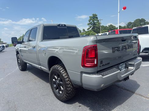 Used 2025 RAM 2500 Laramie w/ Night Edition AWD/4WD image 5
