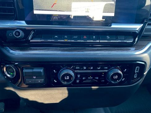 New 2025 Chevrolet Silverado 1500 LT AWD/4WD image 32
