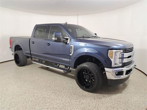 Used 2019 Ford F250 Lariat w/ Lariat Value Package image 4