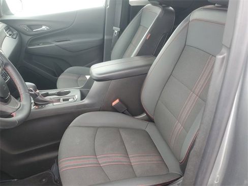 Used 2023 Chevrolet Equinox RS image 17