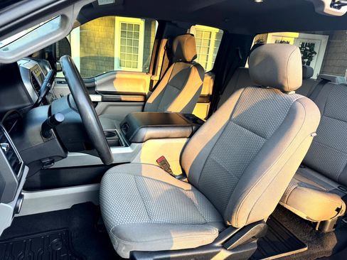 Used 2020 Ford F350 XLT w/ FX4 Off-Road Package image 13