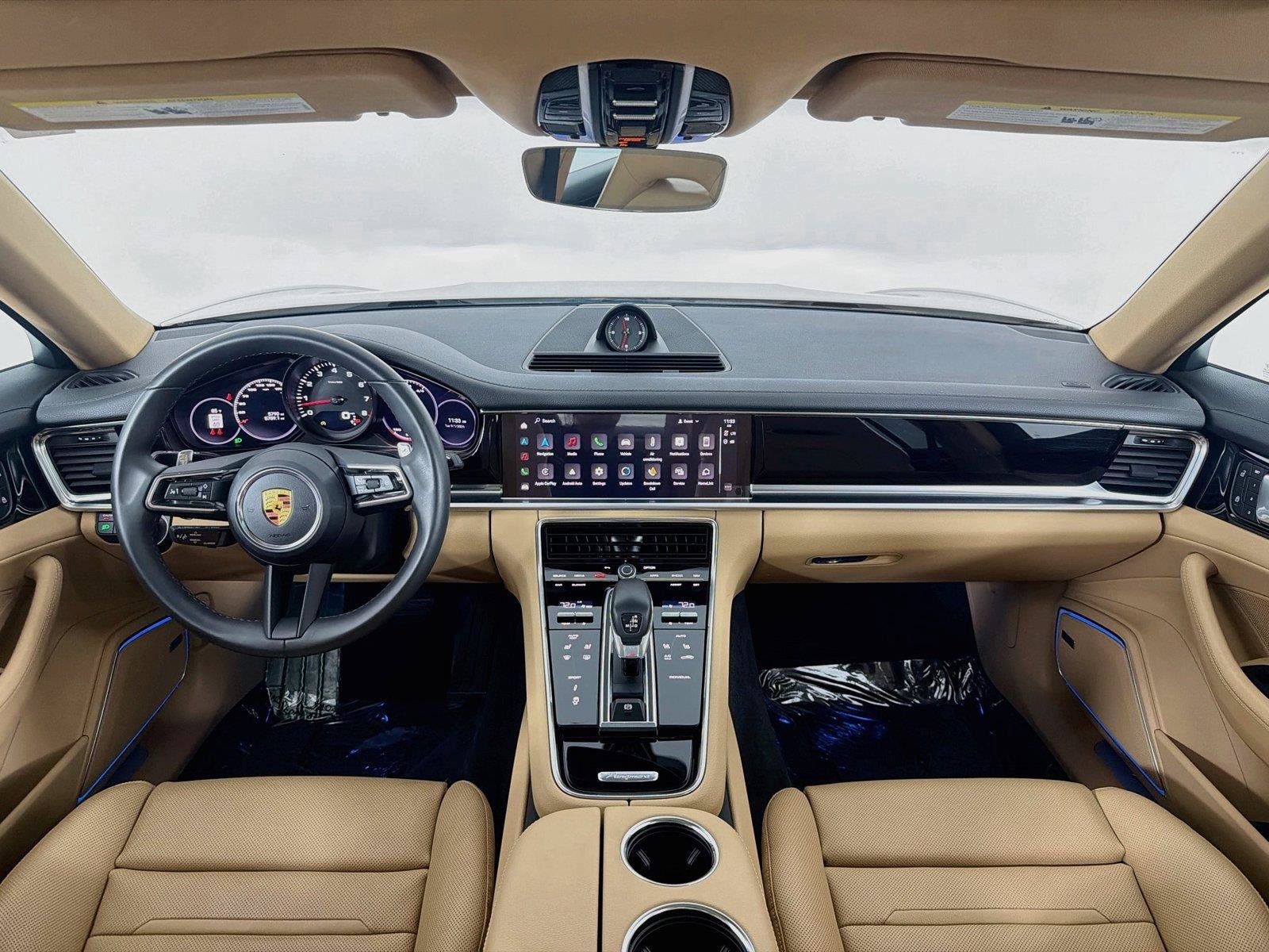 Used 2022 Porsche Panamera 4 AWD/4WD image 17