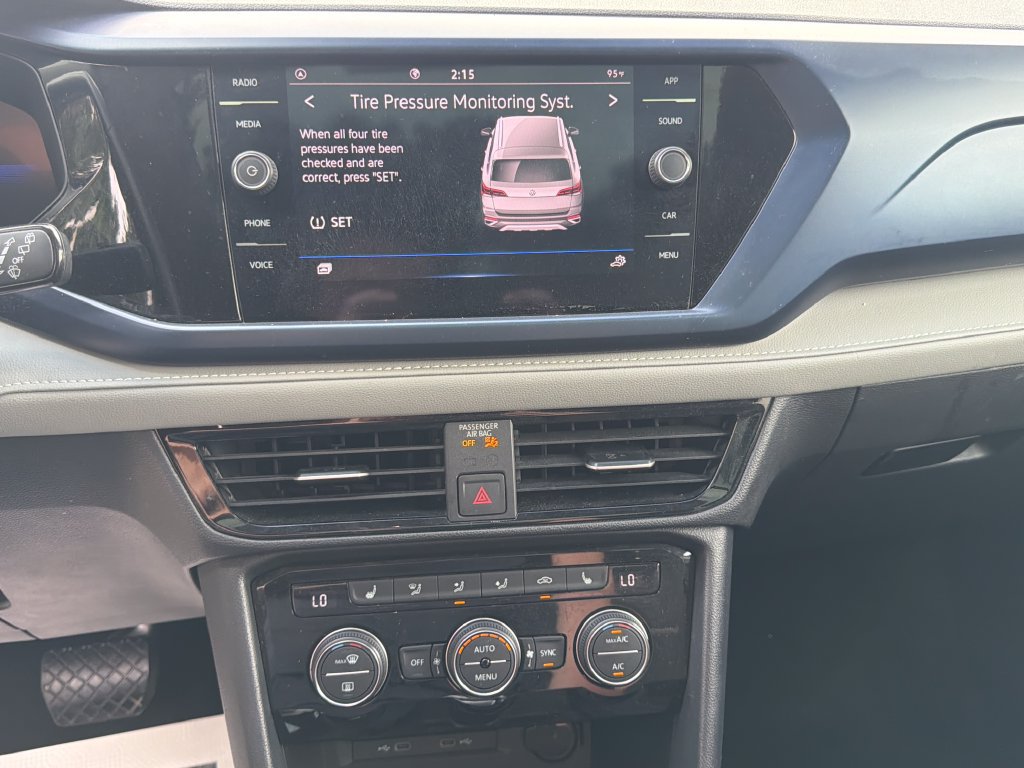 Used 2024 Volkswagen Taos SE FWD image 22