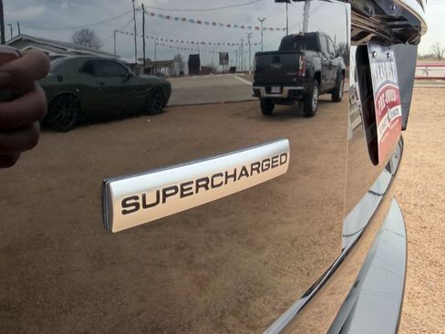 Used 2017 Land Rover Range Rover Supercharged image 11