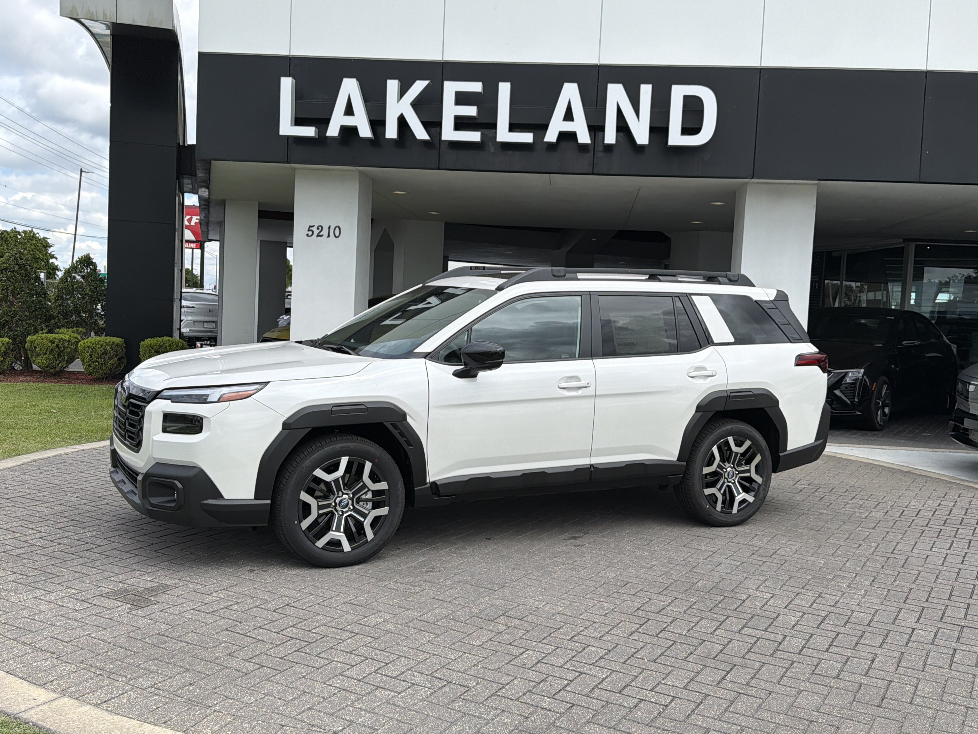New 2026 Subaru Outback Touring XT AWD/4WD image 2