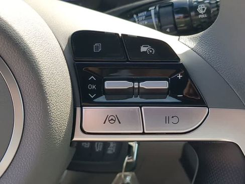 New 2026 Hyundai Elantra SE image 24