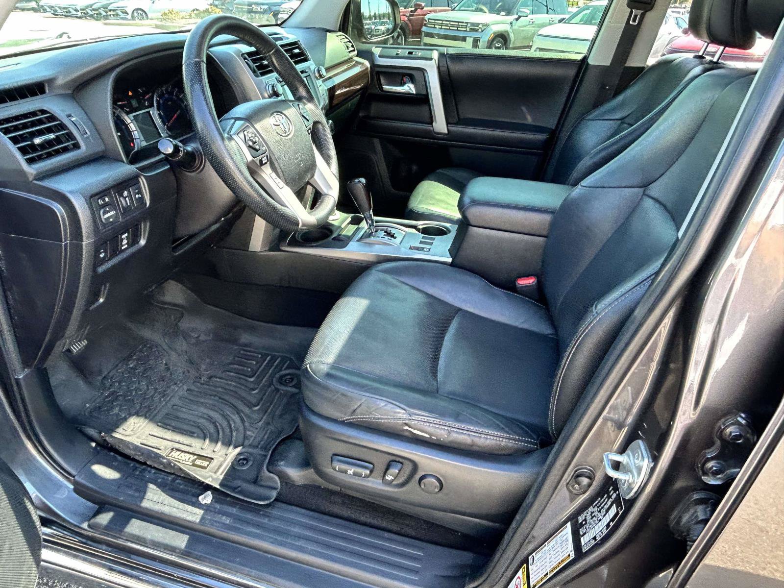 Used 2017 Toyota 4Runner Limited w/ Convenience Package AWD/4WD image 11