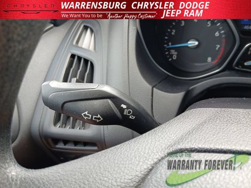 Used 2018 Ford Focus SE FWD image 17
