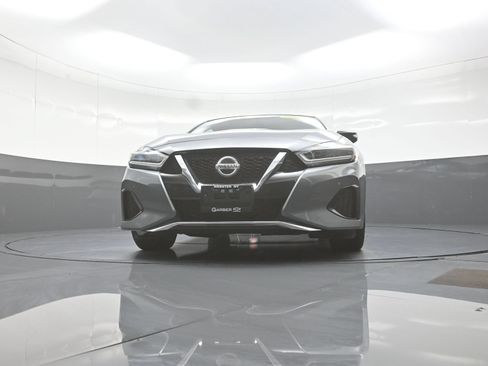 Used 2019 Nissan Maxima 3.5 SL w/ Floor Mat Group FWD image 10