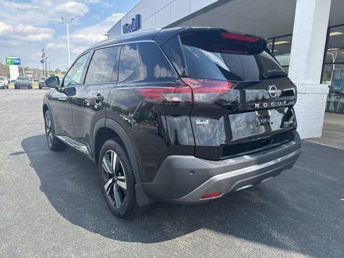 Used 2023 Nissan Rogue SL image 6