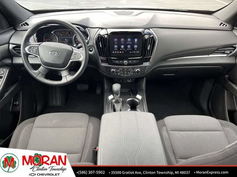 Certified 2023 Chevrolet Traverse LT FWD image 16