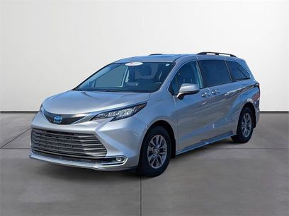 Certified 2023 Toyota Sienna XLE