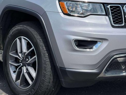 Used 2019 Jeep Grand Cherokee Limited w/ Trailer Tow Group IV AWD/4WD image 9
