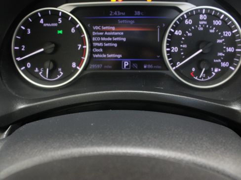 Used 2025 Nissan Sentra SR w/ SR Premium Package FWD image 39