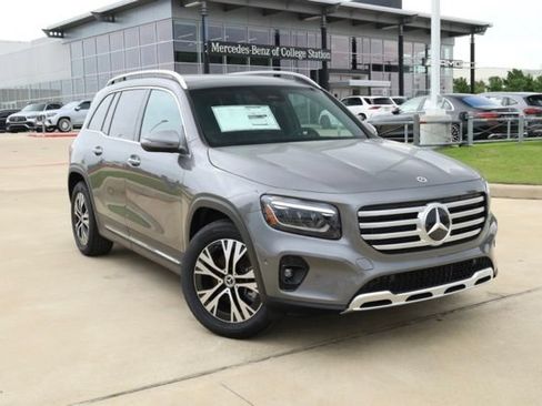 Used 2026 Mercedes-Benz GLB 250 image 1