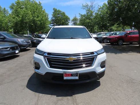 Used 2023 Chevrolet Traverse LT FWD image 6