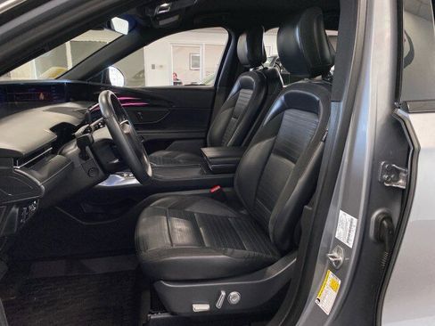 Used 2024 Lincoln Nautilus Reserve w/ Jet Appearance Package (87T) image 15