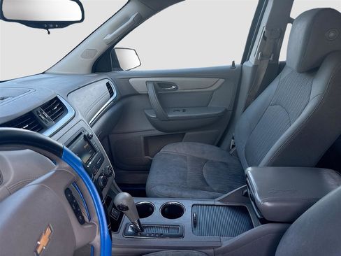Used 2016 Chevrolet Traverse LS image 23