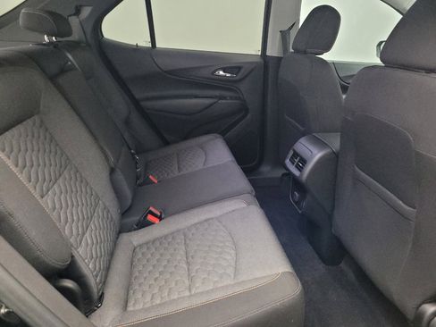 Used 2018 Chevrolet Equinox LT FWD image 19