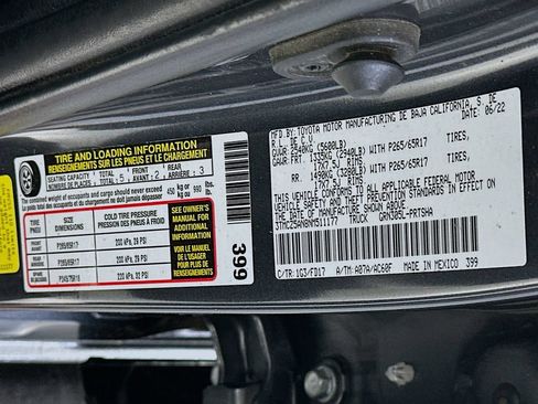 Used 2022 Toyota Tacoma TRD Sport AWD/4WD image 34