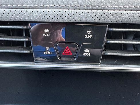 New 2026 Volkswagen Atlas Peak Edition AWD/4WD image 19