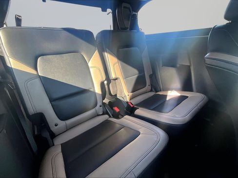 Used 2024 Ford Bronco Wildtrak AWD/4WD image 23