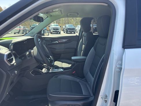 New 2026 Chevrolet TrailBlazer LT FWD image 9