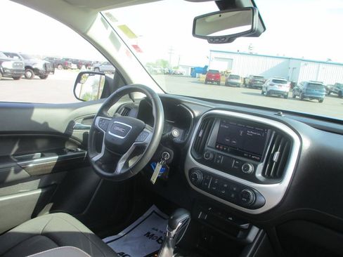 Used 2022 GMC Canyon Elevation image 21