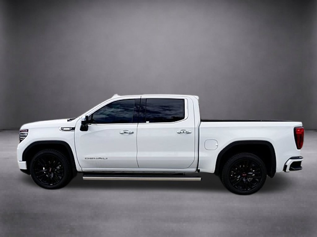 Used 2023 GMC Sierra 1500 Denali w/ Denali Reserve Package AWD/4WD image 9