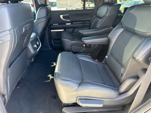 New 2025 Ford Expedition Platinum w/ Stealth Appearance Package image 18