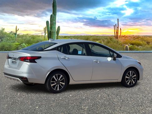 Certified 2025 Nissan Versa SV image 5