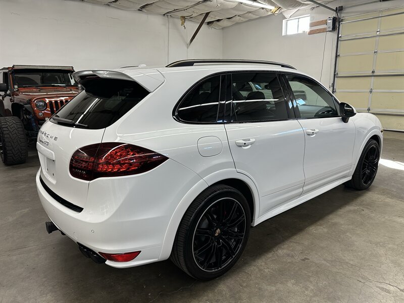 Used 2014 Porsche Cayenne GTS AWD/4WD image 3