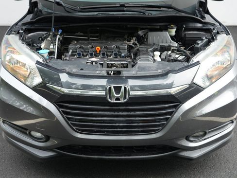 Used 2018 Honda HR-V EX image 7