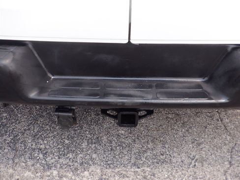 Used 2013 Chevrolet Express 1500 RWD image 5