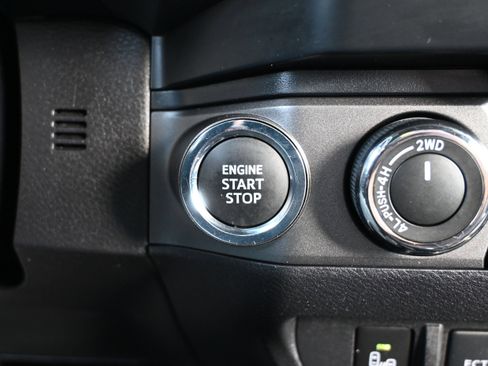 Used 2023 Toyota Tacoma TRD Off-Road image 25