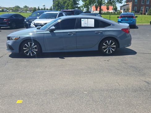 Used 2024 Honda Civic EX image 4