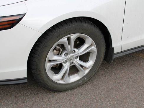 Certified 2023 Honda Accord LX image 11