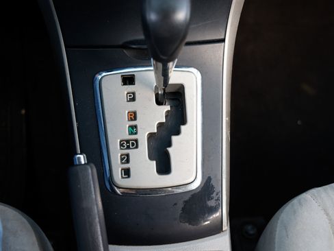 Used 2010 Toyota Corolla BASE image 33