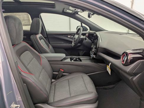 New 2026 Chevrolet Blazer EV RS w/ LPO, Blackout Package AWD/4WD image 23