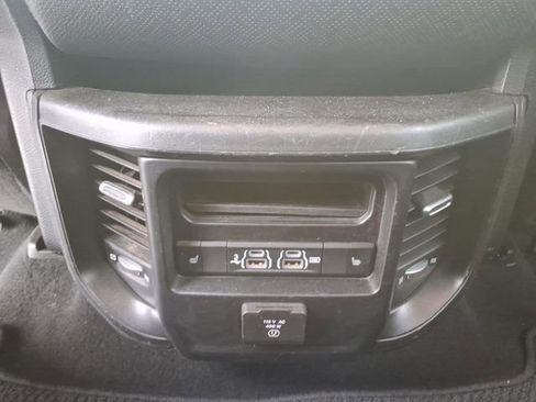 Used 2019 RAM 1500 Laramie image 15