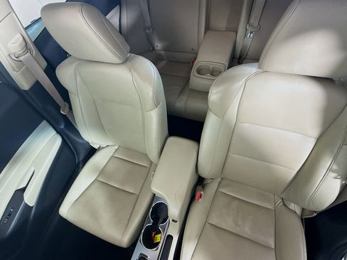 Used 2013 Acura ILX w/ Premium Package image 21