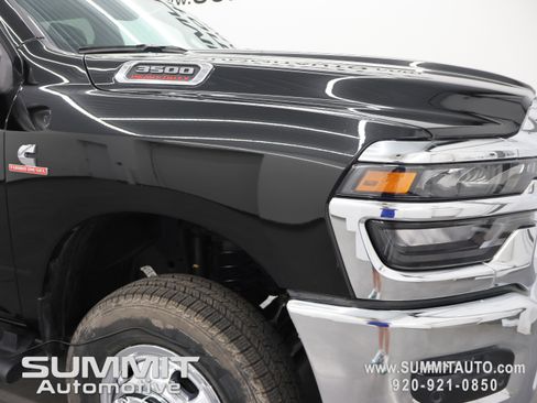 New 2026 RAM 3500 Tradesman image 27