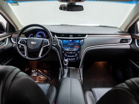 Used 2019 Cadillac XTS Luxury image 10